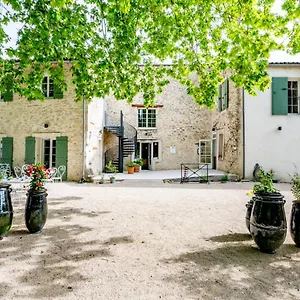 https://domaine-des-tilleuls.fr-provencehotel.com